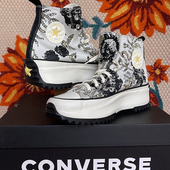 Converse 171399C
RUN STAR HIKE HI
SATURN GOLD/BLACK/EGRET
Men’s sneakers Platfrm - Picture 9 of 16